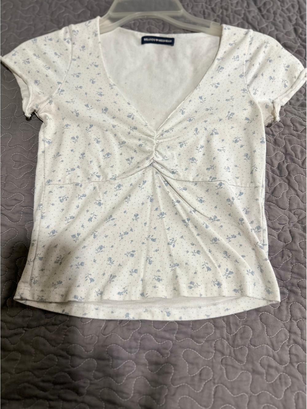 Brandy Melville White Floral Short Sleeve Top
